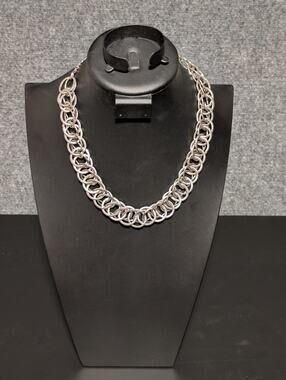 Silver Tone Large Chain Necklace With Lobster Claw Clasp